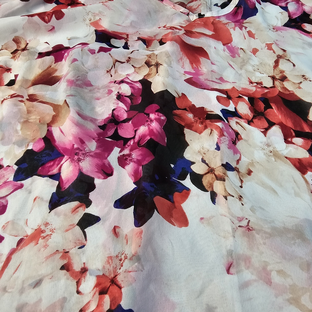 Lane Bryant Plus Size 18/20 Sheer Floral Blouse - Picture 4 of 9